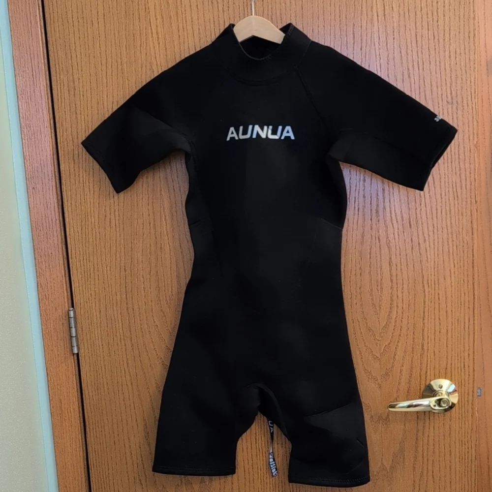 NWOT Aunua 3mm Shorty Wetsuit Size 14